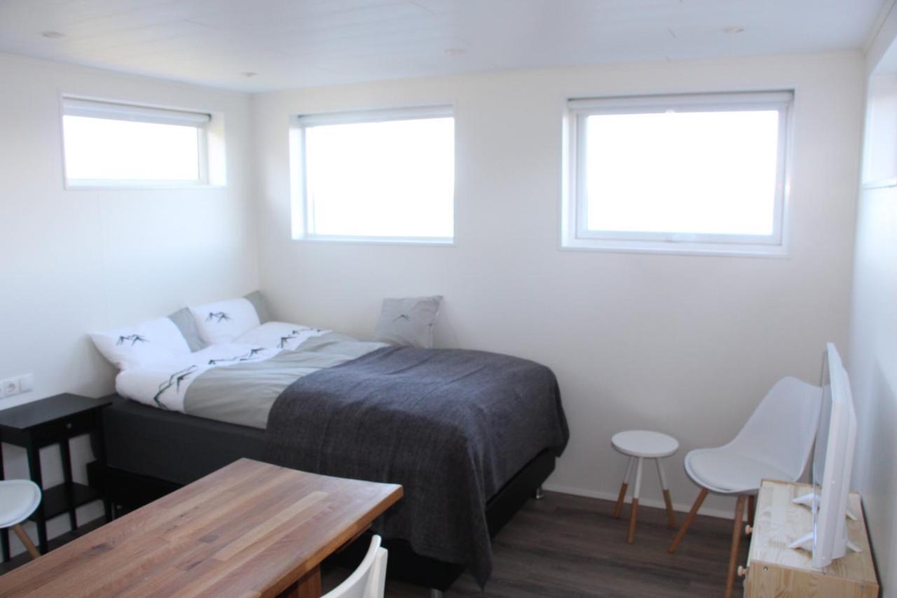 Mar Guesthouse สติกกิชฮอลเมอร์ ภายนอก รูปภาพ